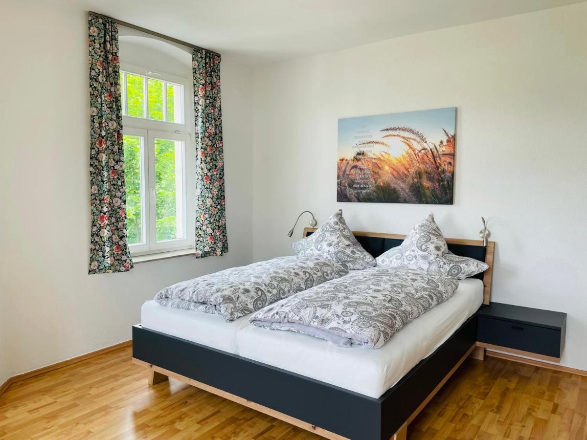 "Glueck Auf" Lichtdurchflutete Schicke Ferienwohnung In Zwickau Exterior photo